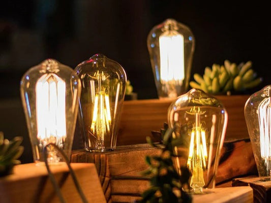 E27, B22, E14: Der richtige Sockel für Ihr Zuhause wählen.