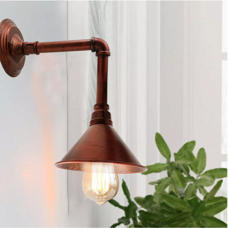 Wandlampe im industriellen Stil in rustikalem Rot mit E27-Fassung