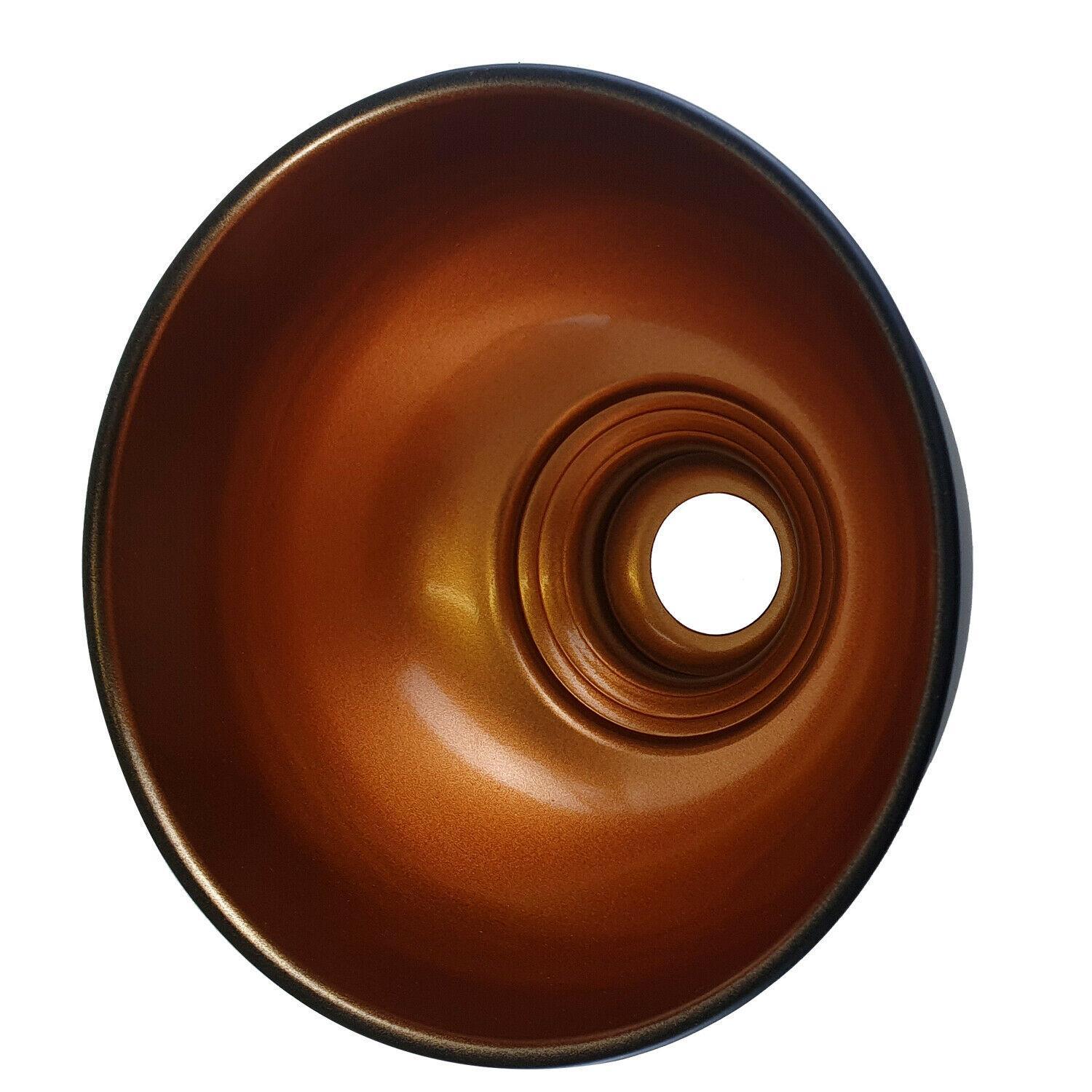 Curvy Light: Metall-Lampenschirm für stilvolle Wandleuchten