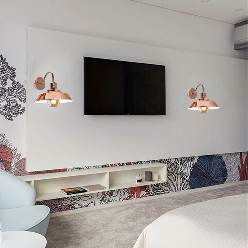 Wandleuchte mit E27 Fassung in Roségold