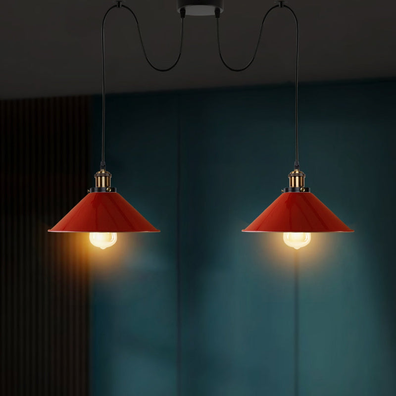 Zweiflammige Spinnenlampe in Rot mit E27-Fassung im Retro-Industriedesign