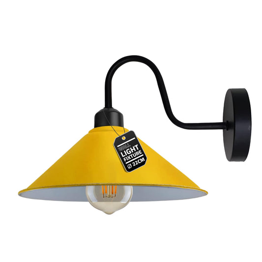 Industriel væglampe med metalskærm – vintage stil ~ 3334