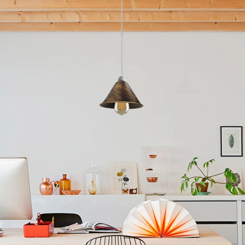 Energiesparende LED Pendellampe im Industrial-Look