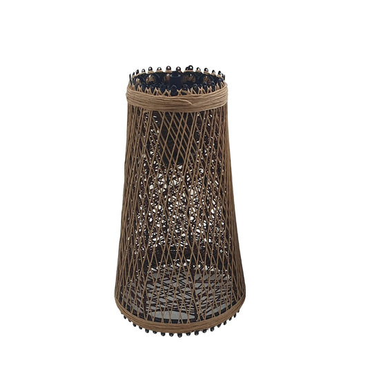 Geflochtener Lampenschirm im Boho-Stil

