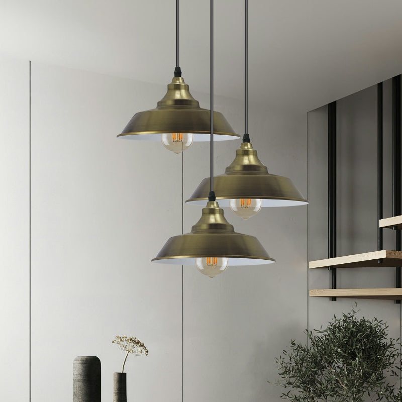 Höhenverstellbare Hängelampe mit 3 Metallschirmen 22cm
