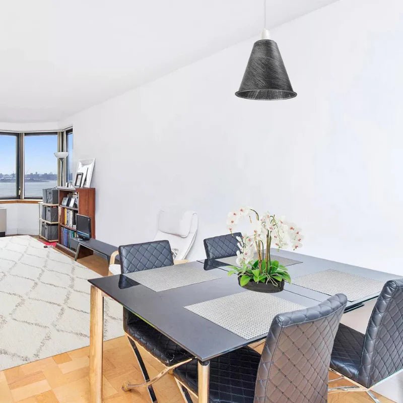 Hangelampen_Lapenchirm_Esstisch