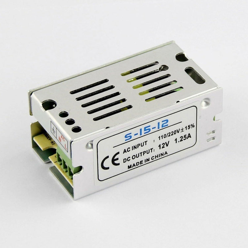 Kleiner 12V LED Trafo 15W für Schrankbeleuchtung