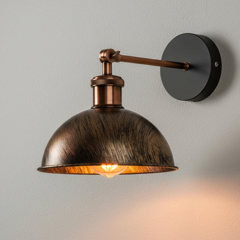 Industrielle Wandlampen mit Metallschirm