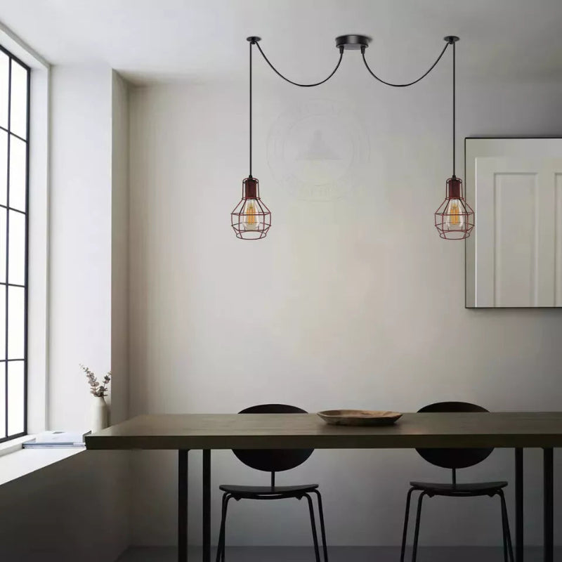 Zweiflammige Hängeleuchte im Loftstil, perfekt für Esszimmer oder Küchen für eine trendige Atmosphäre.
