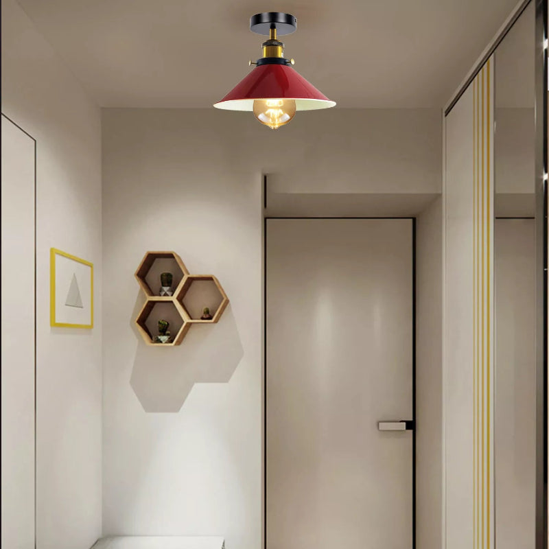 LED-Deckenlampe in Rot, 22 cm Durchmesser, 21,5 cm Höhe