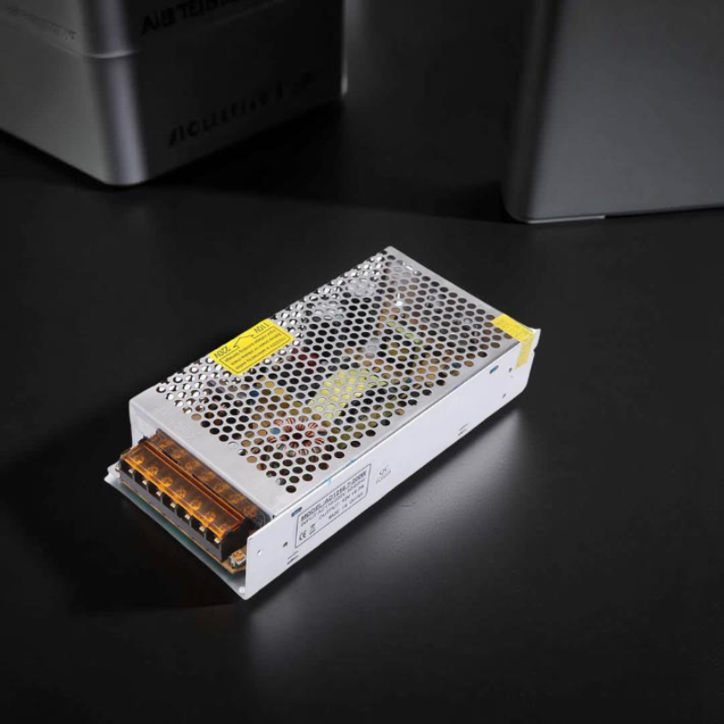 Hochwertiger LED Trafo mit IP20 Schutzklasse