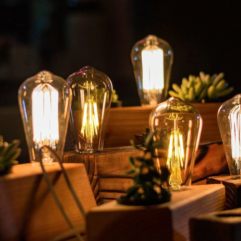 Dekorative LED-Birne im Vintage-Look, perfekt für Wohnzimmerlampen