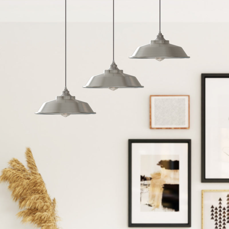 Moderne LED-Wohnzimmerlampe in elegantem Stain nickel mit schlichtem Design.

