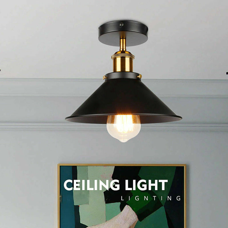 Moderne schwarze Deckenlampe aus Metall für Wohnräume