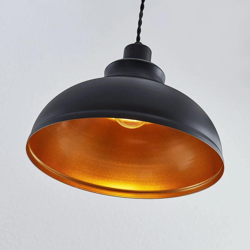 schwarze metallpendelleuchte goldene innenseite