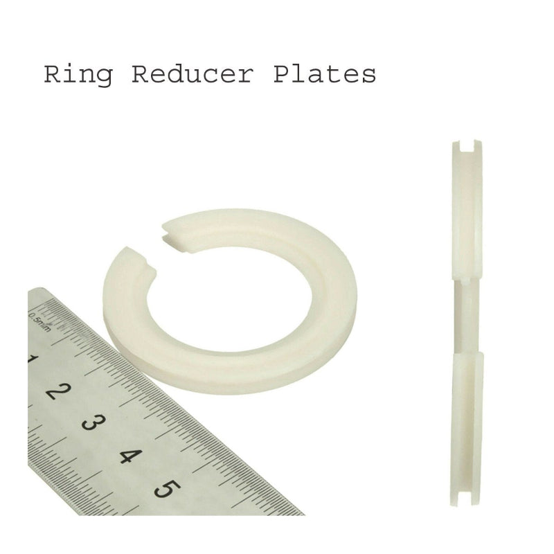 Weiße Ring-Reduzierplatte für E27 auf E14, ideal zur Anpassung von Lampenfassungen.