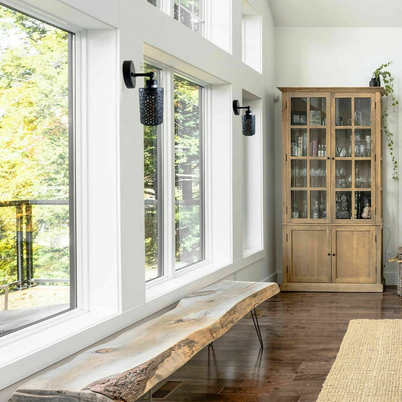 Moderne Wandleuchte mit Drahtkäfig schwarz